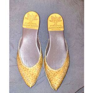 CLEARANCE Mayan Roots Women's Gold Venice Open Back Shoe Sz 6 NWOT